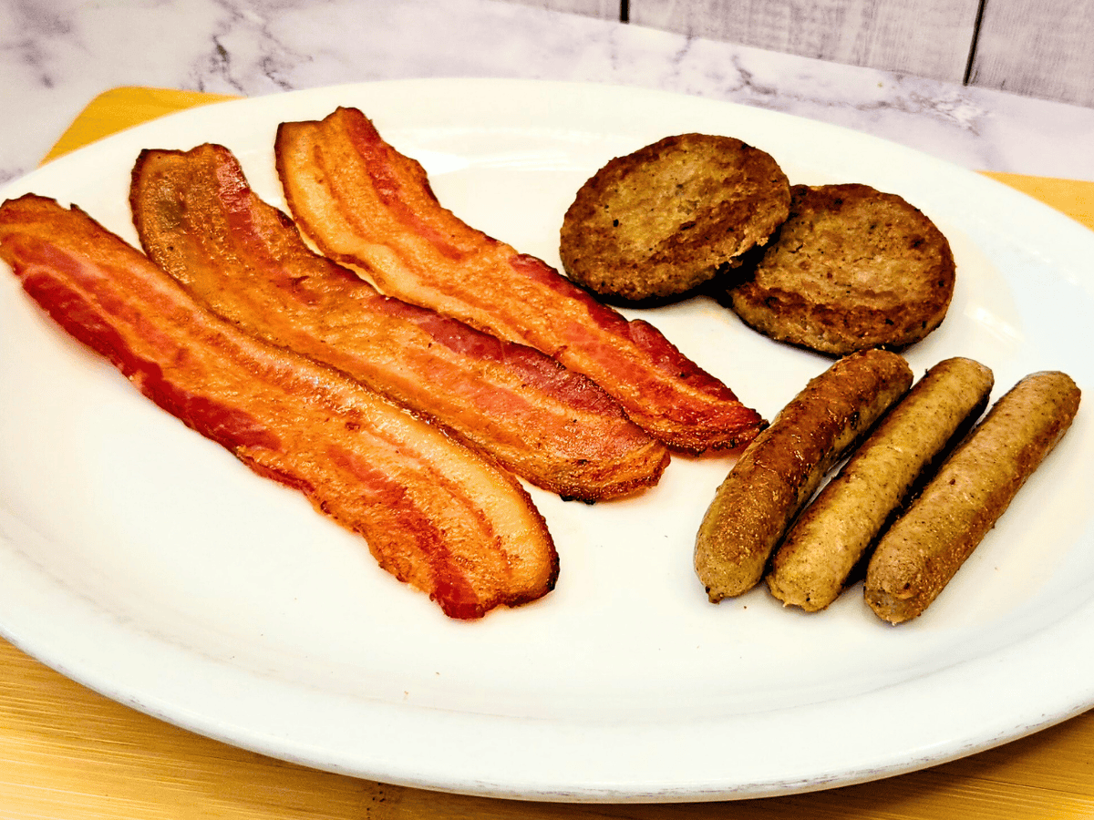 Meats half day cafe